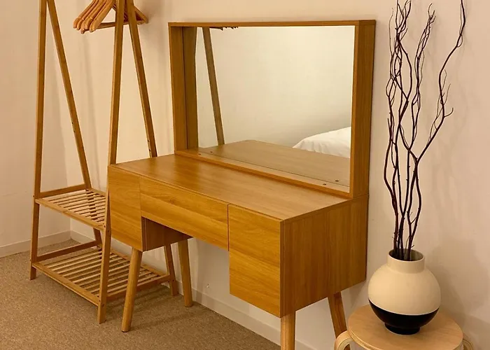 New Open 7-min Walk From Dmc Station, Airport Railroad Direct Line, Hongdae Entrance Station 1 Stop, 3 Bedrooms, 1 Bathroom * 서울특별시