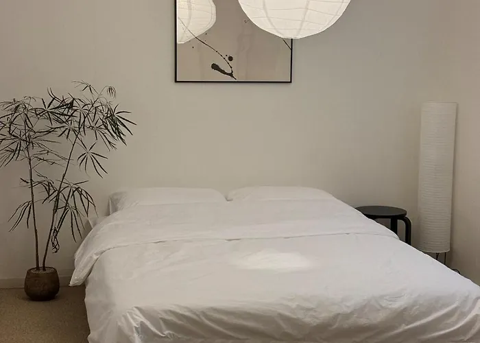 New Open 7-min Walk From Dmc Station, Airport Railroad Direct Line, Hongdae Entrance Station 1 Stop, 3 Bedrooms, 1 Bathroom * 서울특별시