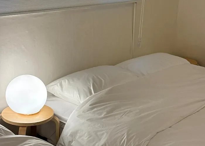 New Open 7-min Walk From Dmc Station, Airport Railroad Direct Line, Hongdae Entrance Station 1 Stop, 3 Bedrooms, 1 Bathroom
